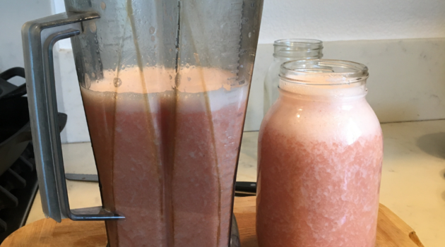 Photo of grapefruit lemon smoothie