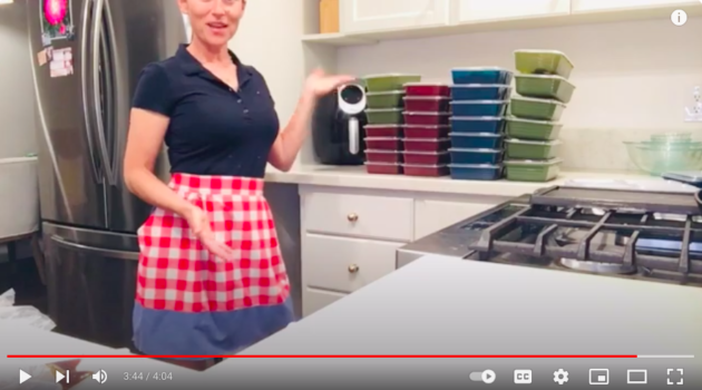 Photo example of 28 meal prep meals in Bentgo containers