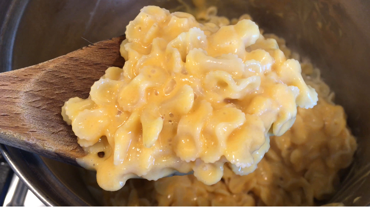 Photo example of vegan mac n cheese sauce recipe in Instant Pot oil free