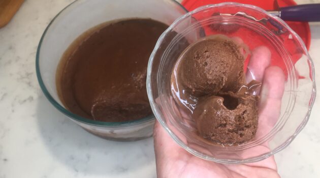 Photo example of Magnesium chocolate nice cream recipe, magnesium rich and calcium rich.