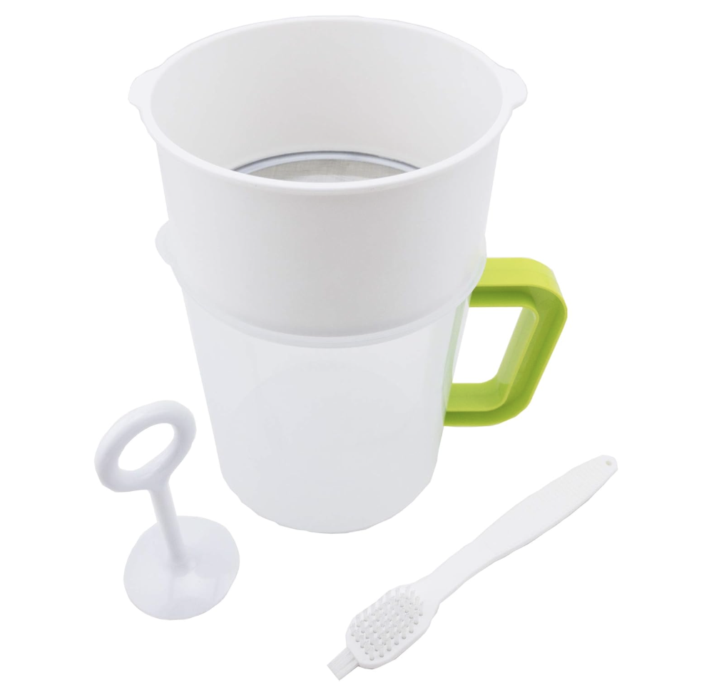 Photo example of the best strainer device for juice, nut milk, soy milk and more.